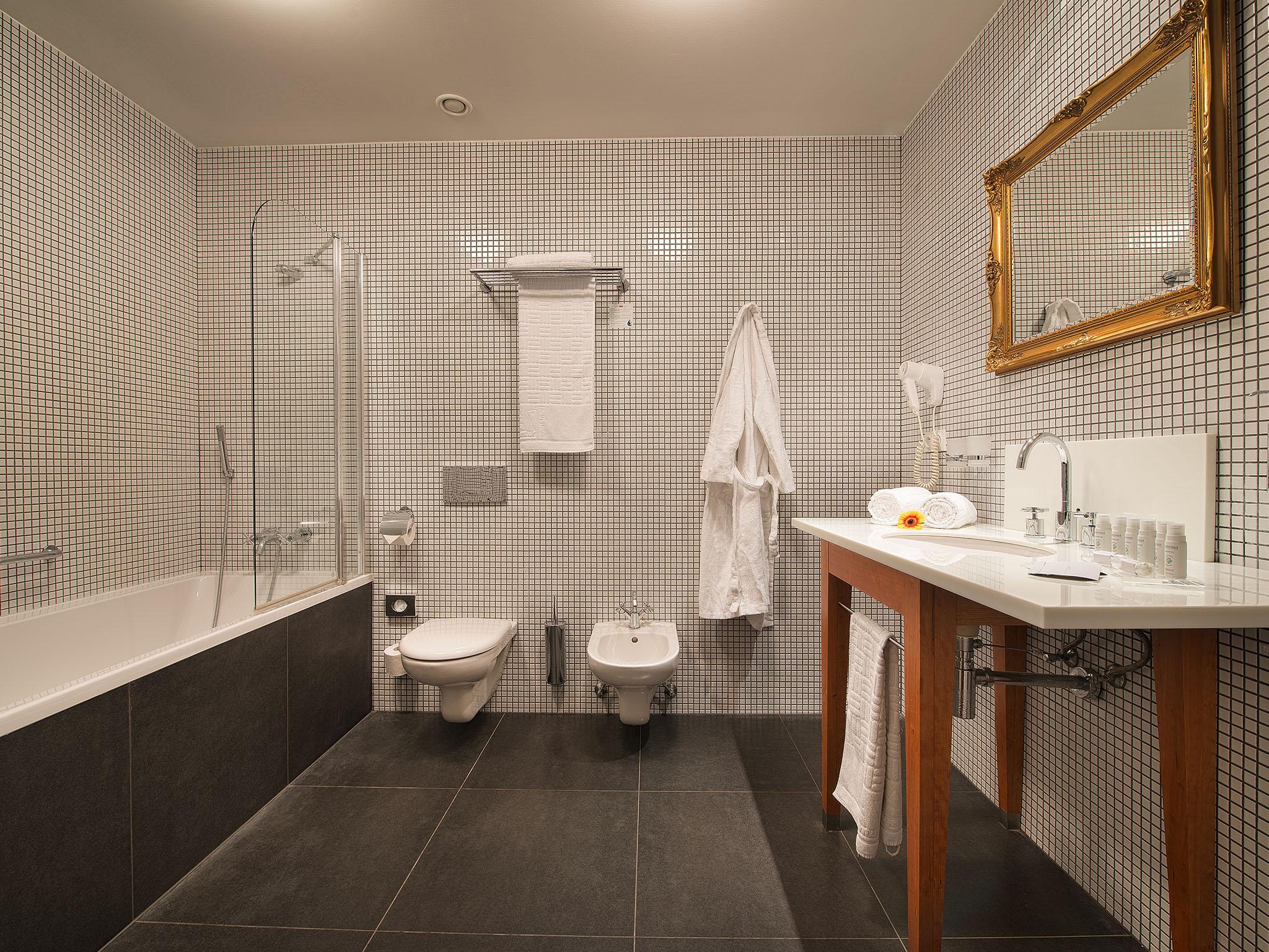 EA Hotel Tereziánský dvůr Hradec Králové Exterior foto
