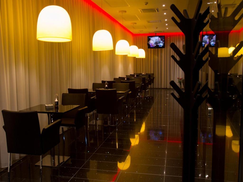 EA Hotel Tereziánský dvůr Hradec Králové Exterior foto